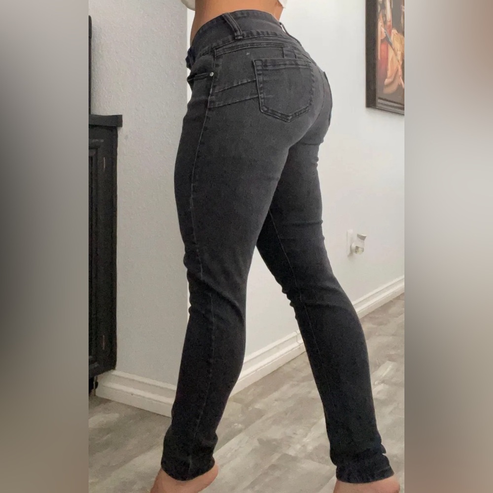Black Skinny Jeans